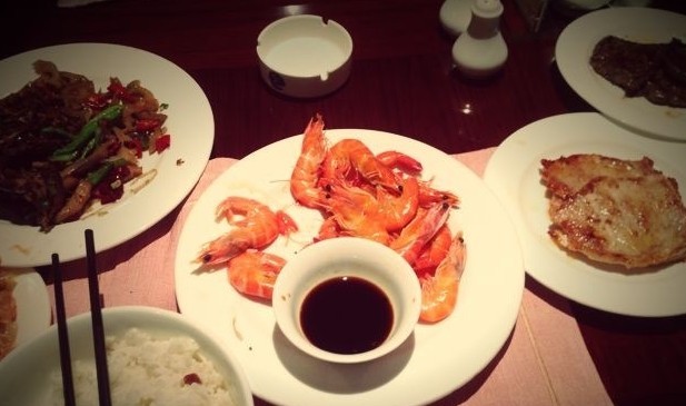 
没有VAR 中甲梅州贵州冲突 中甲赛场球员遭飞踹反被罚下“3377app”(图1)